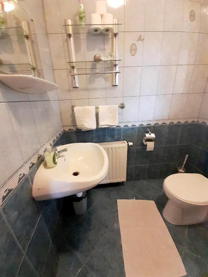 Petra Apartmanhaz Kehidakustány Exterior foto